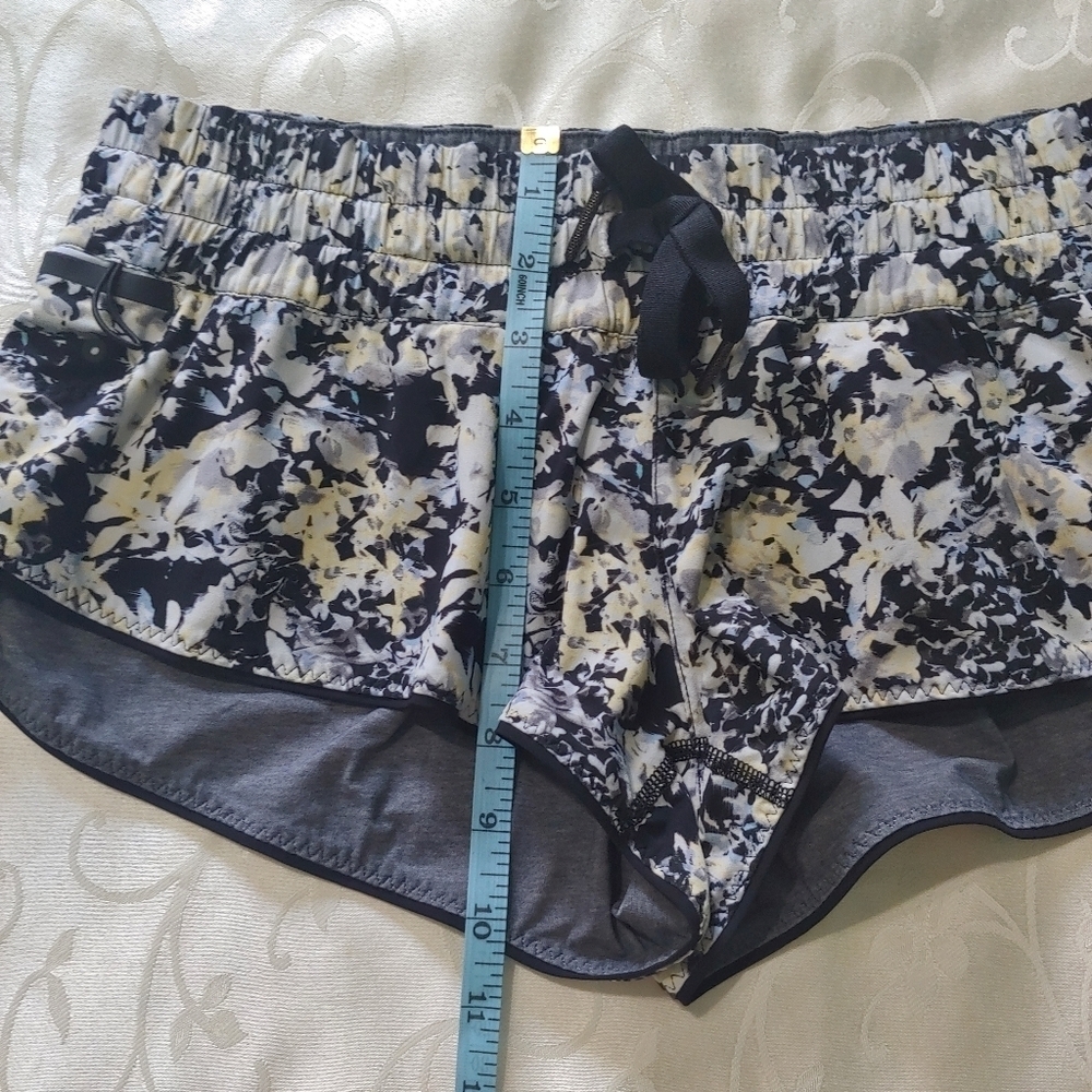 Lululemon Water: Reversible Surf Short - Picture 16 of 16